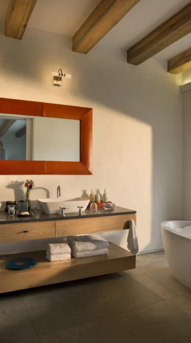 Morukuru Ocean House bathroom with a view