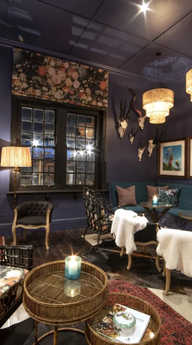 La Fontaine Main Lounge