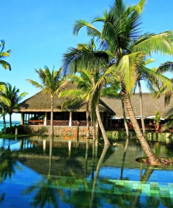 belle mare plage pool bar 2 (1)